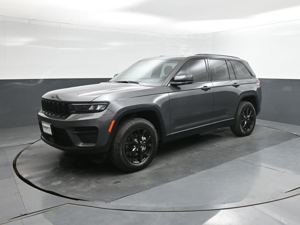 2025 Jeep Grand Cherokee Altitude X RWD