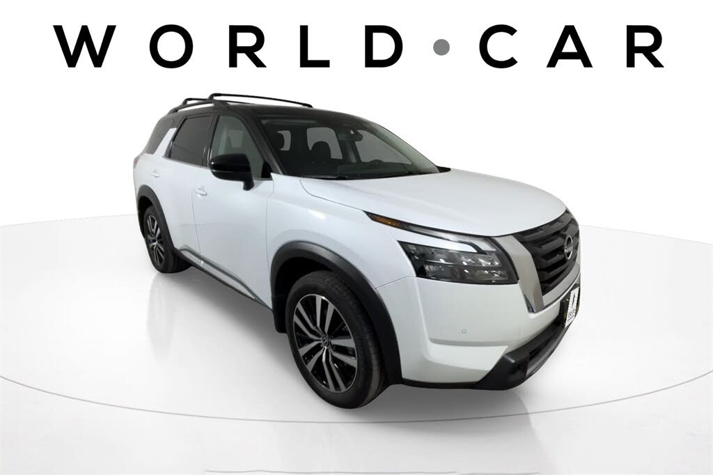 2025 Nissan Pathfinder Platinum 4WD