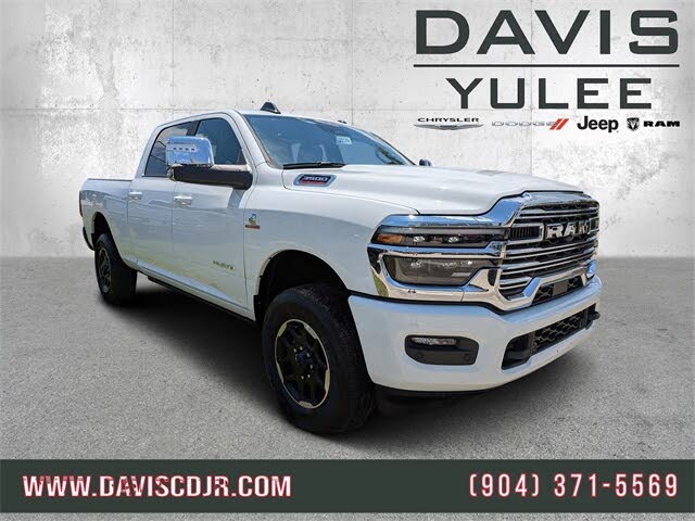 2025 RAM 3500 Laramie Crew Cab 4WD