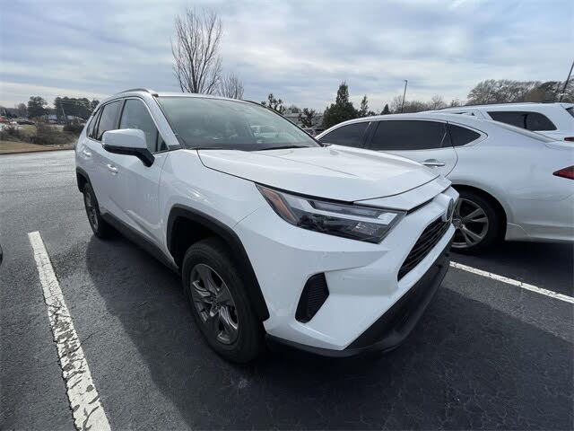 2025 Toyota RAV4 Hybrid XLE AWD