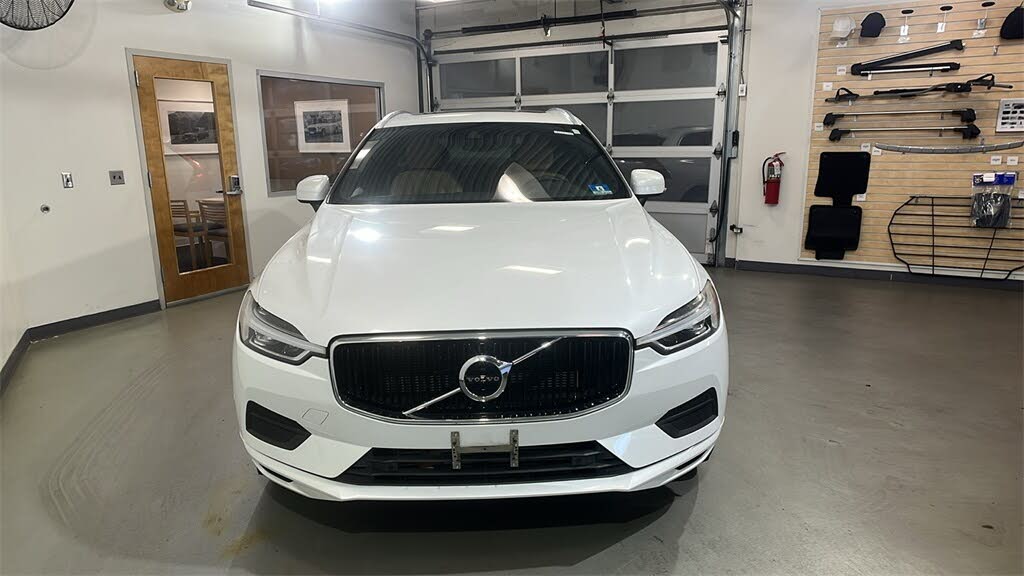 2018 Volvo XC60 T6 Momentum AWD