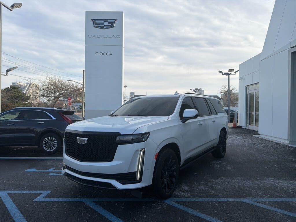 2022 Cadillac Escalade ESV Sport 4WD