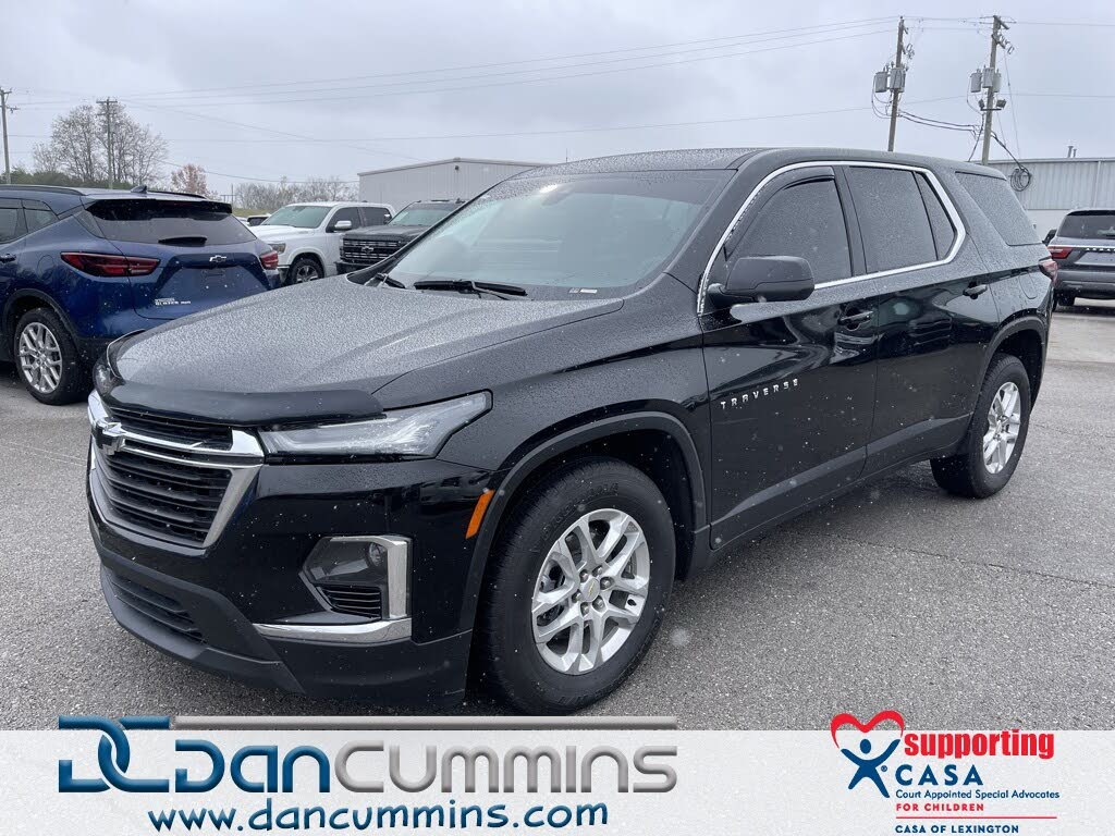 2023 Chevrolet Traverse LS AWD