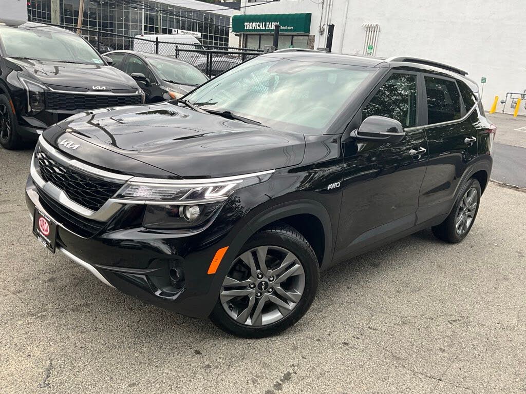 2023 Kia Seltos S AWD