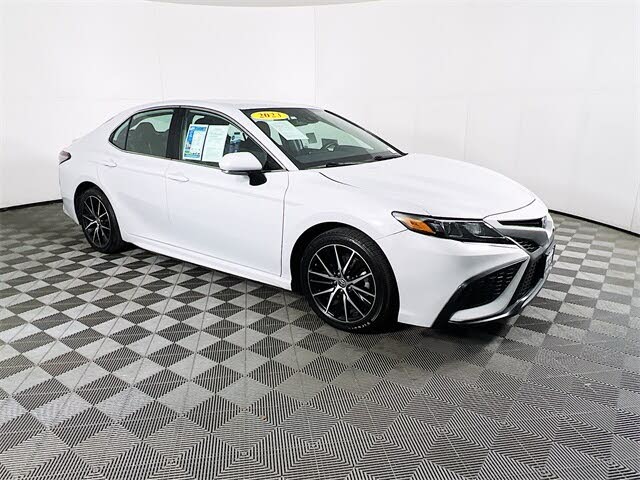 2023 Toyota Camry SE FWD