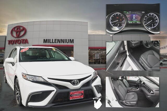 2023 Toyota Camry SE AWD