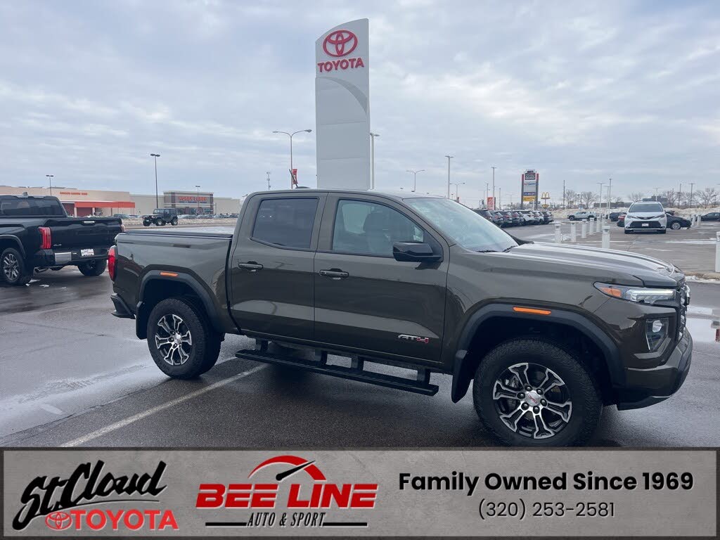 2024 GMC Canyon AT4 Crew Cab 4WD