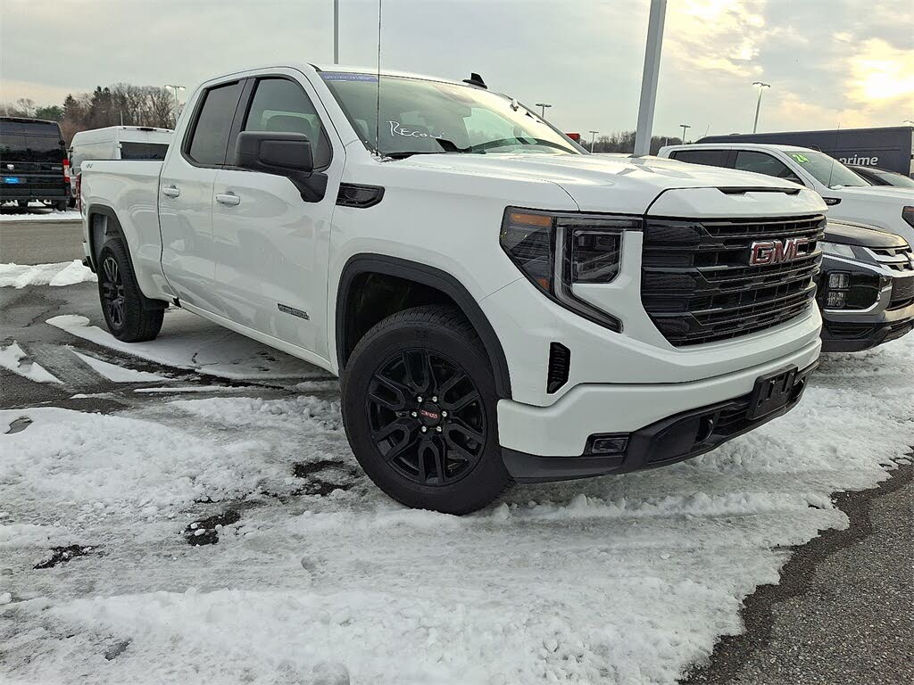 2024 GMC Sierra 1500 Elevation Standard Double Cab 4WD