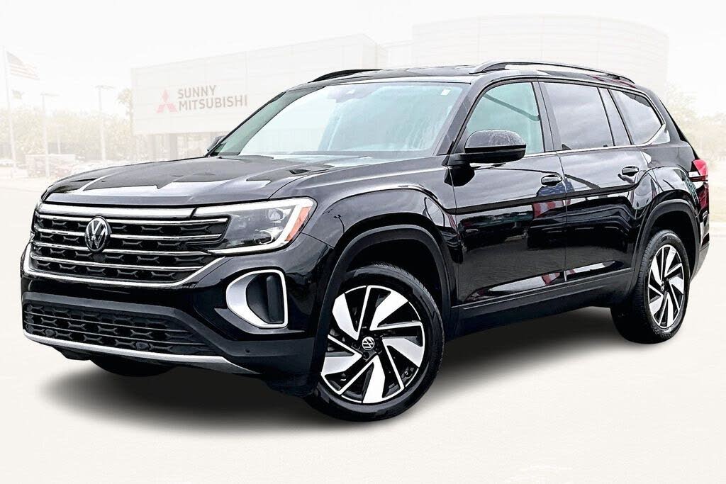 2024 Volkswagen Atlas SE FWD with Technology