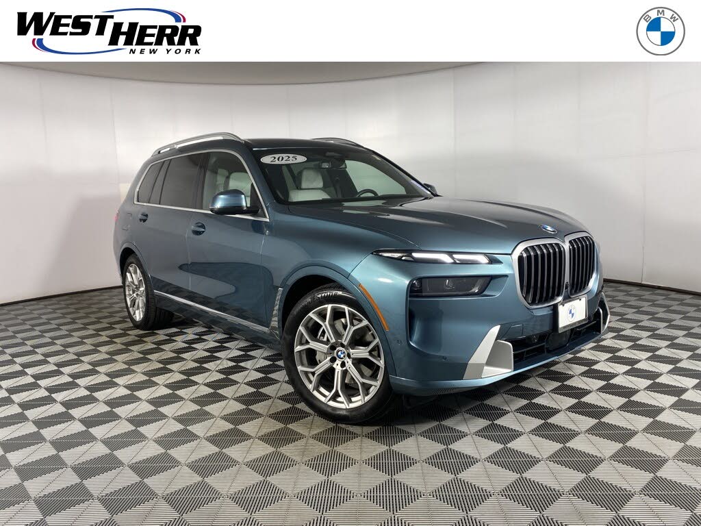2025 BMW X7 xDrive40i AWD