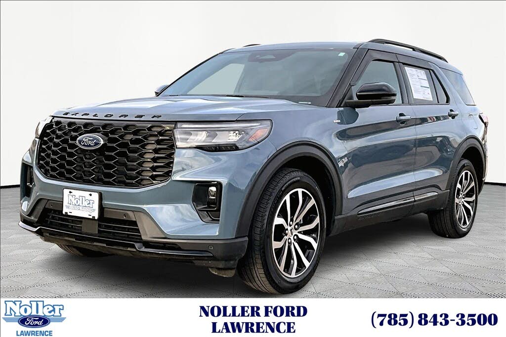 2025 Ford Explorer ST-Line AWD