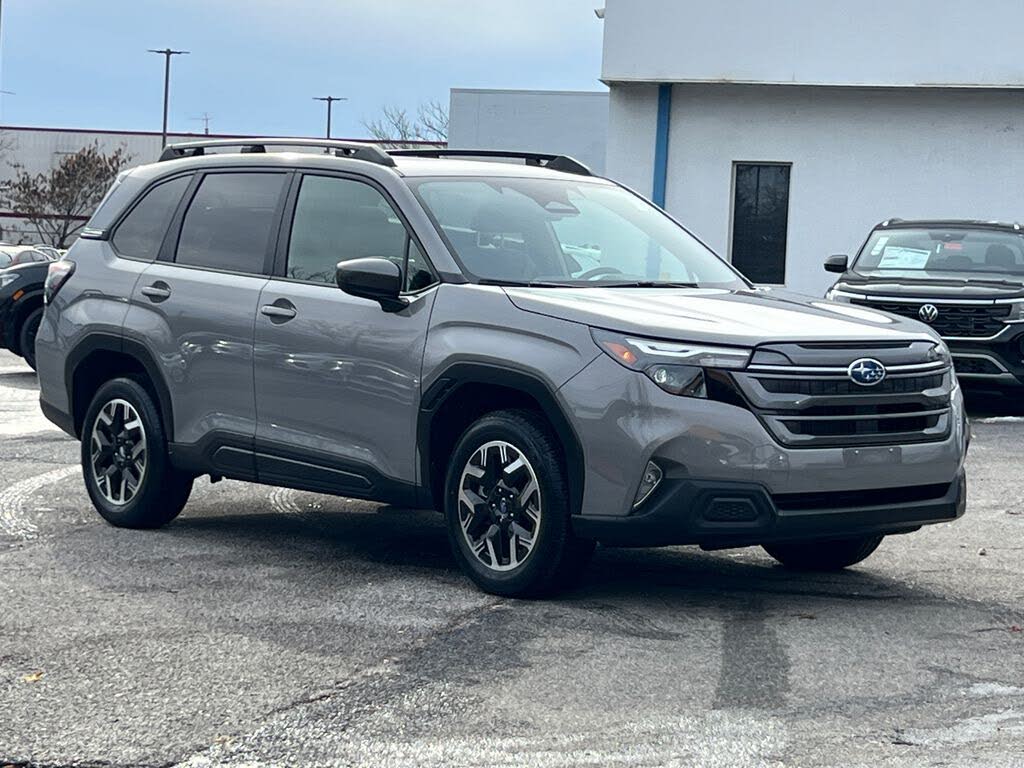 2025 Subaru Forester Premium Crossover AWD