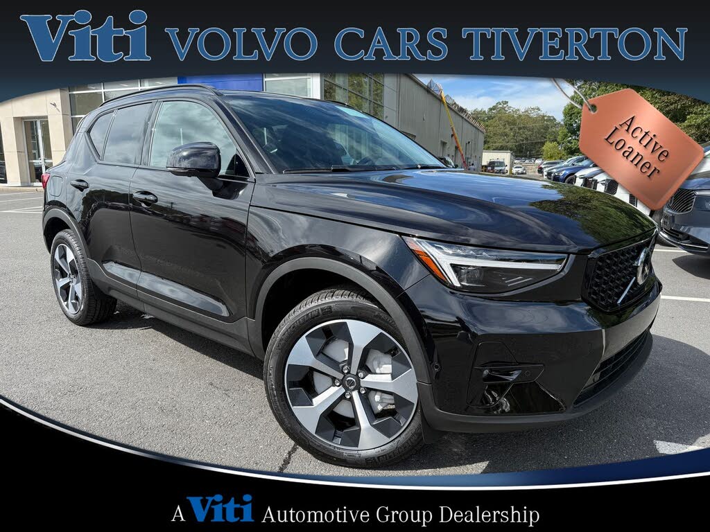 2026 Volvo XC40 B5 Plus AWD