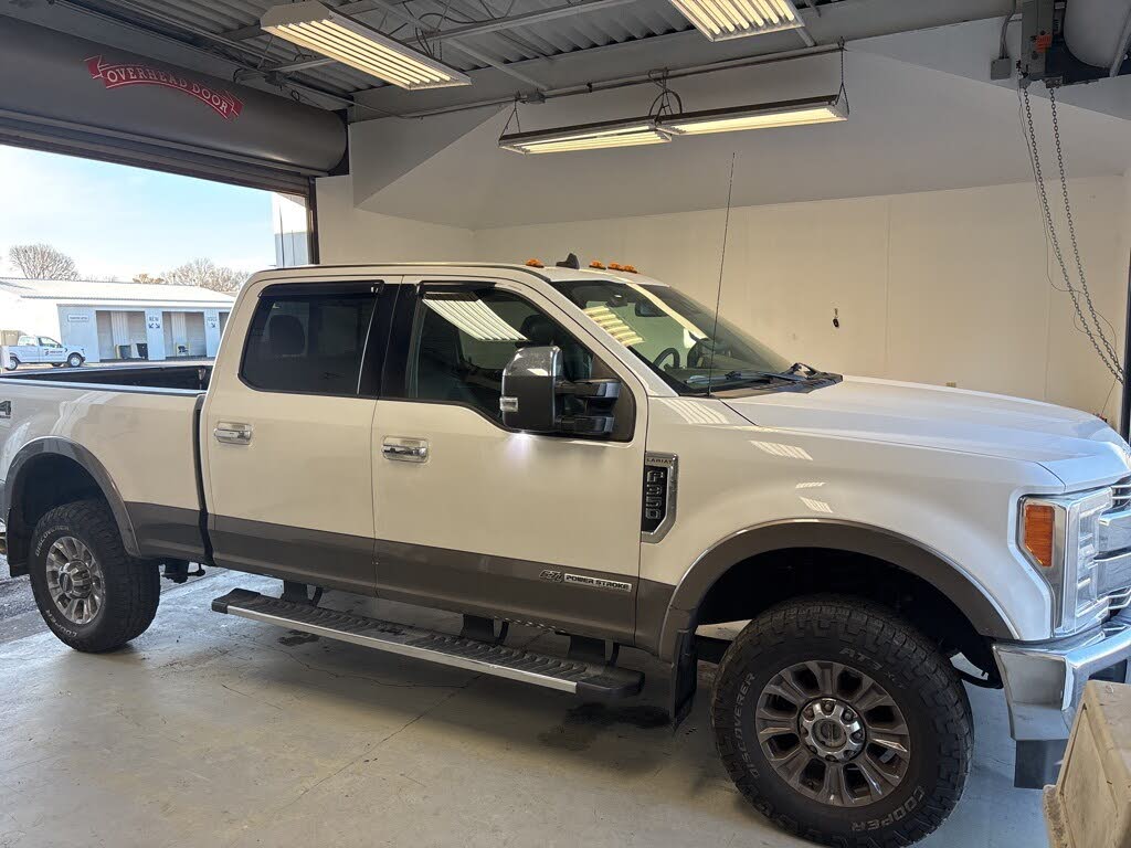 2019 Ford F-350 Super Duty Lariat Crew Cab 4WD