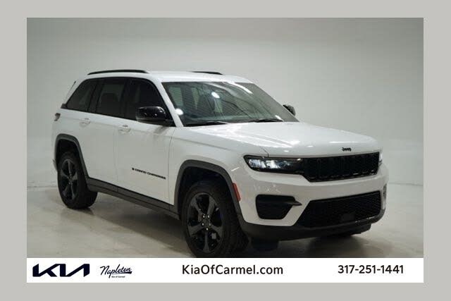 2022 Jeep Grand Cherokee Altitude 4WD