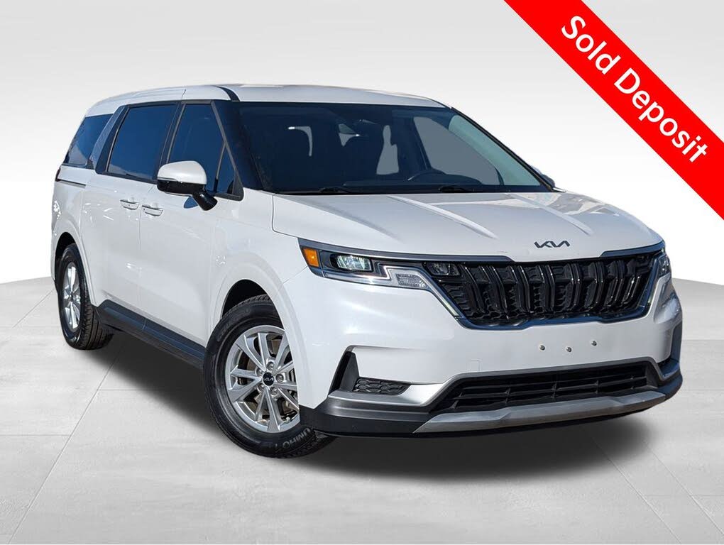 2022 Kia Carnival LX FWD