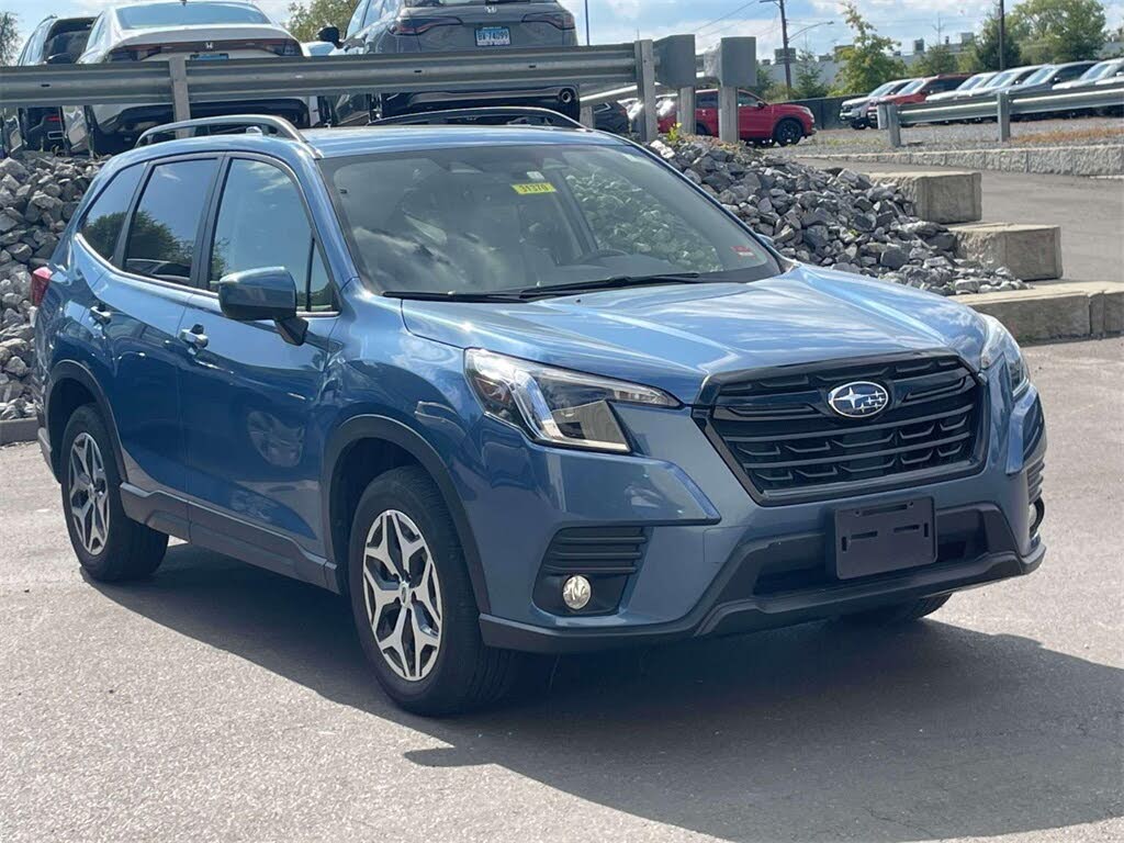 2022 Subaru Forester Premium Crossover AWD