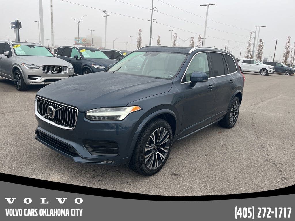 2022 Volvo XC90 T5 Momentum FWD