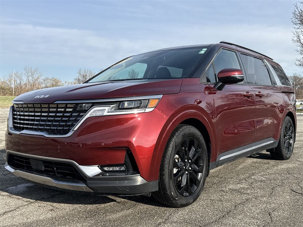 2024 Kia Carnival SX FWD