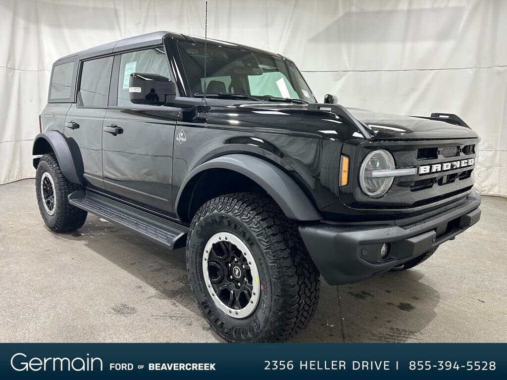 2025 Ford Bronco Outer Banks 4-Door 4WD