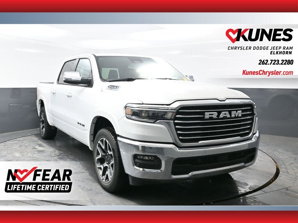 2025 RAM 1500 Laramie Crew Cab 4WD