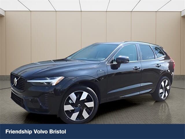 2025 Volvo XC60 Recharge T8 Plus Dark Theme eAWD