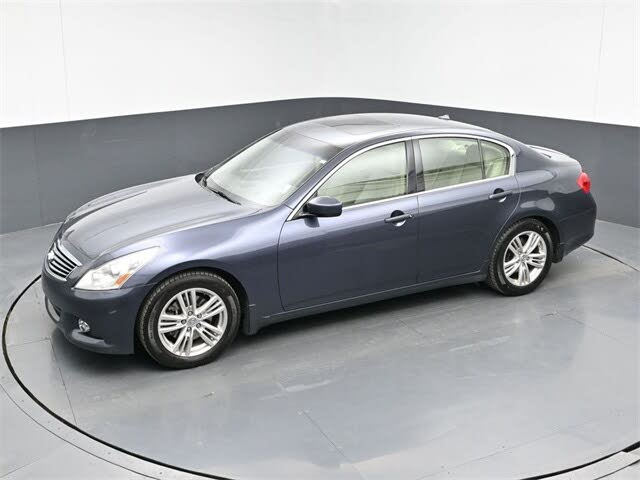2013 INFINITI G37 Journey Sedan RWD