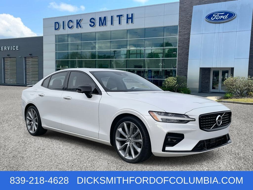 2021 Volvo S60 T5 Momentum AWD