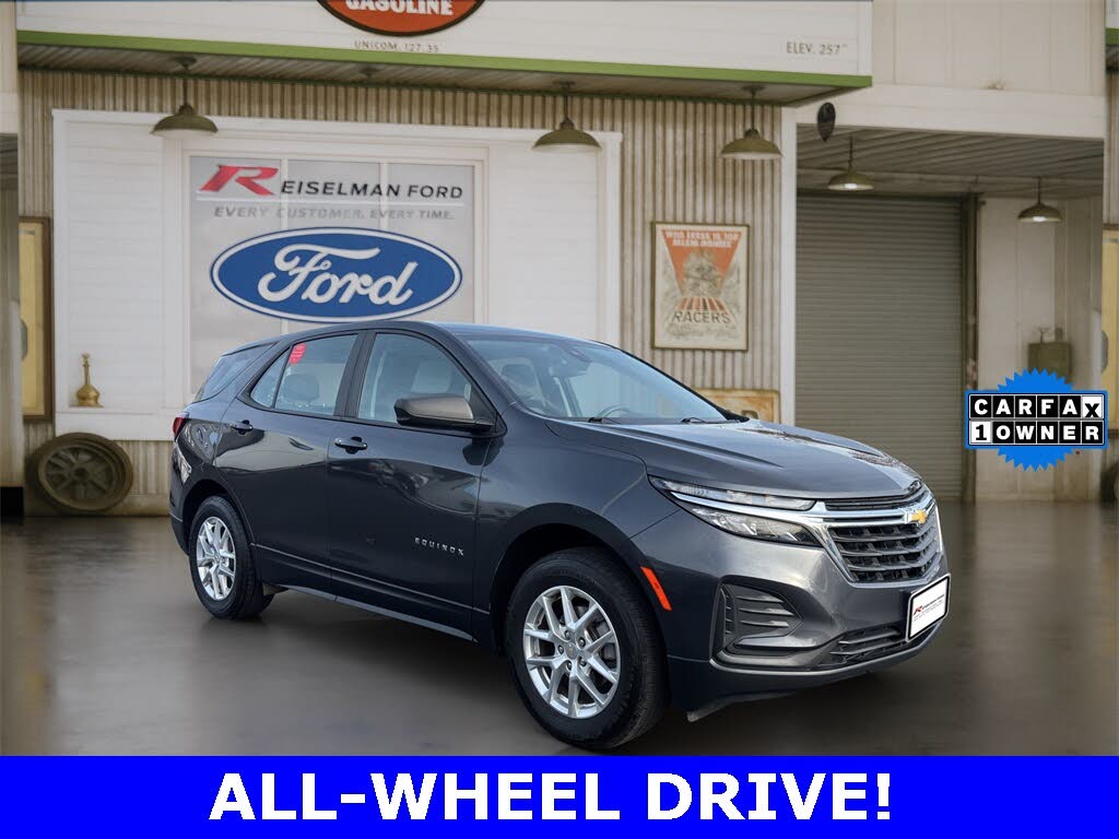 2022 Chevrolet Equinox LS AWD with 1LS