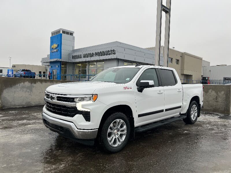 Chevrolet Silverado 1500 LT Crew Cab 4WD 2022