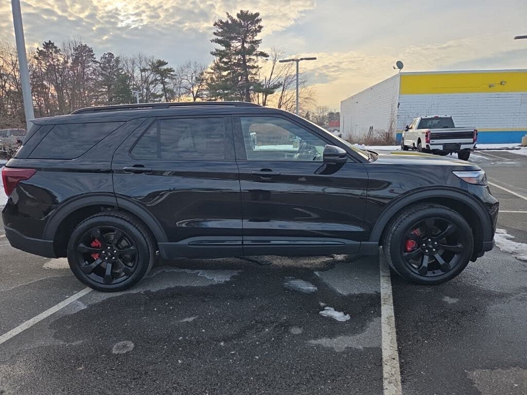 2022 Ford Explorer ST AWD