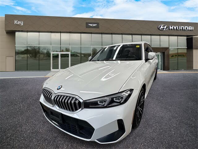 2023 BMW 3 Series 330i xDrive AWD
