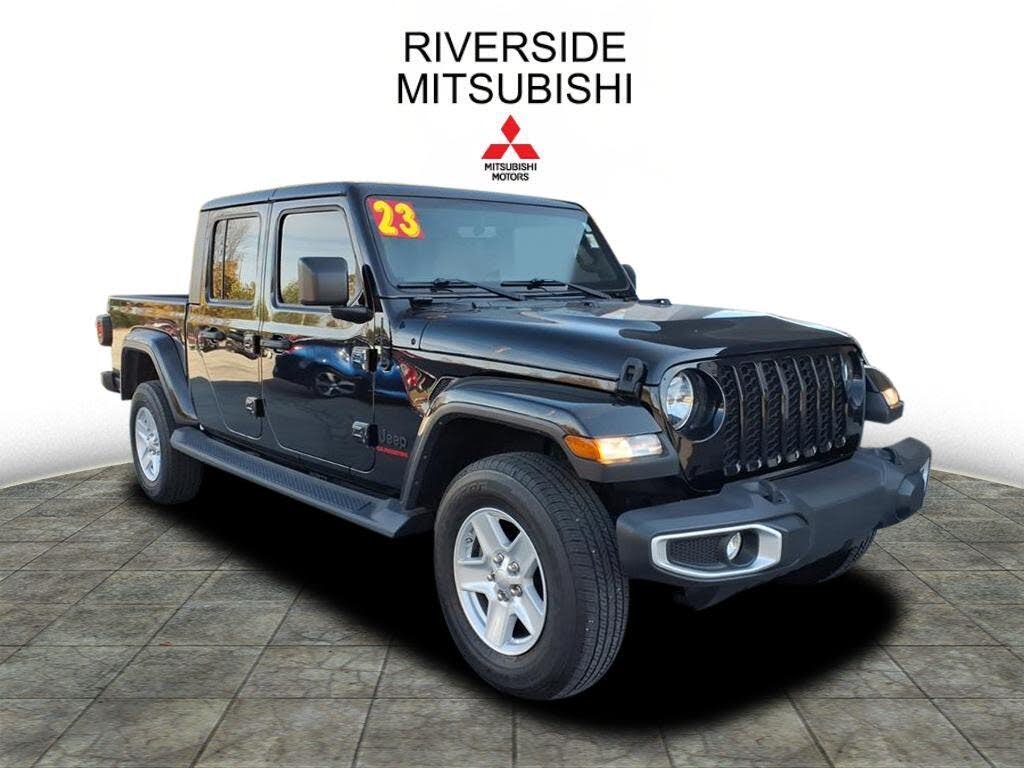 2023 Jeep Gladiator Sport Crew Cab 4WD