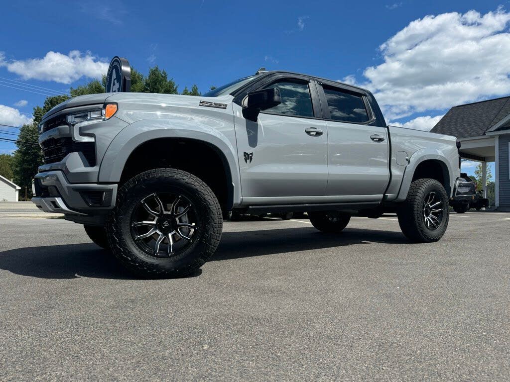 2024 Chevrolet Silverado 1500 RST Crew Cab 4WD