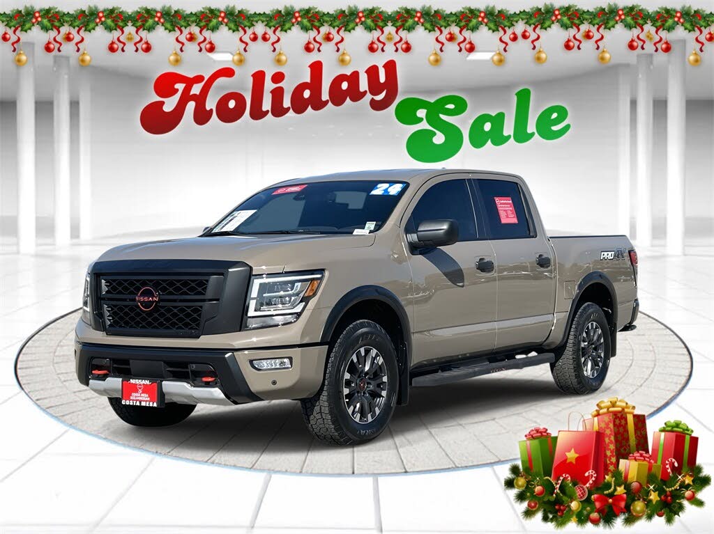 2024 Nissan Titan PRO-4X Crew Cab 4WD