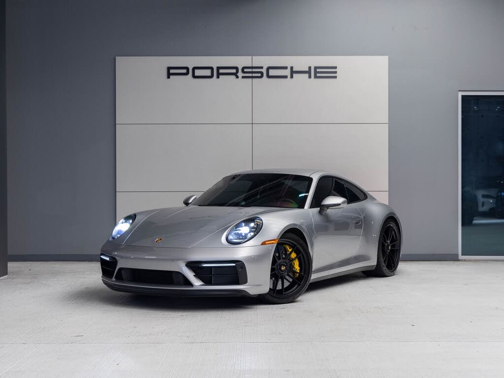 2024 Porsche 911 Carrera GTS Coupe RWD