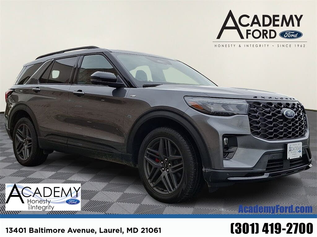2025 Ford Explorer ST-Line AWD