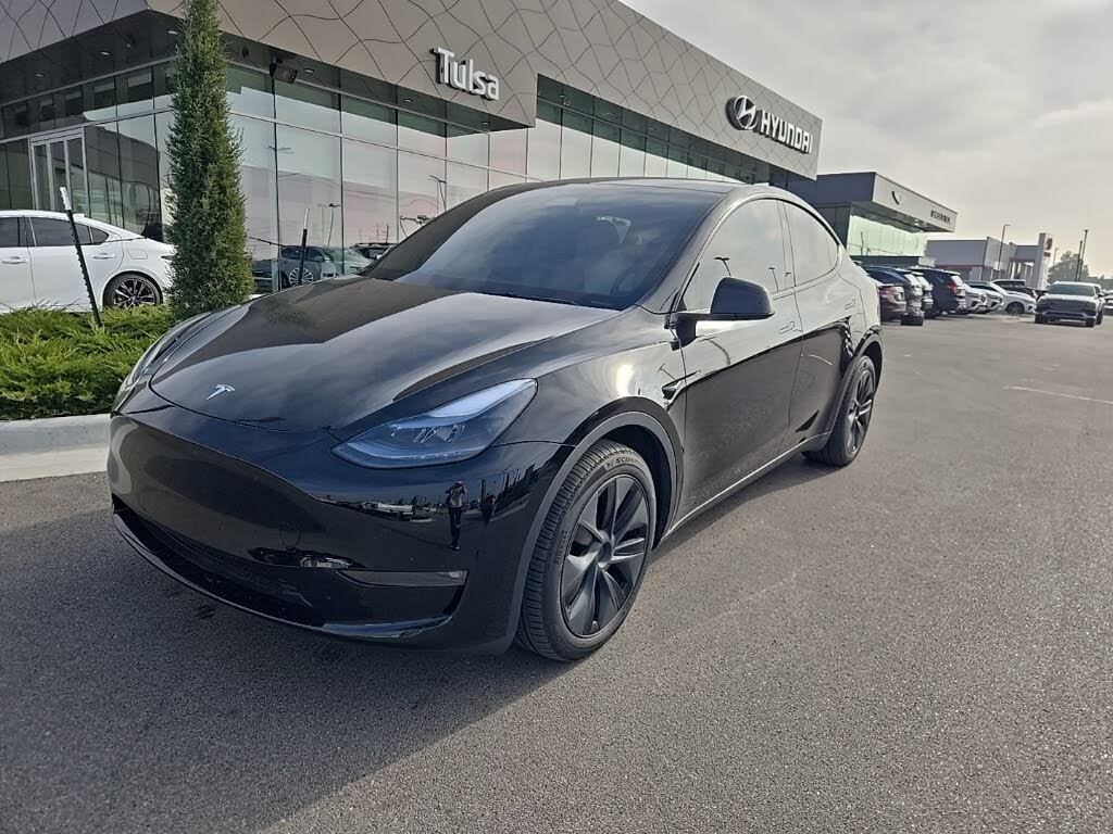 2025 Tesla Model Y Long Range AWD
