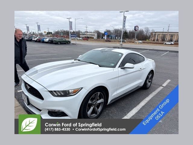 2016 Ford Mustang V6 Coupe RWD