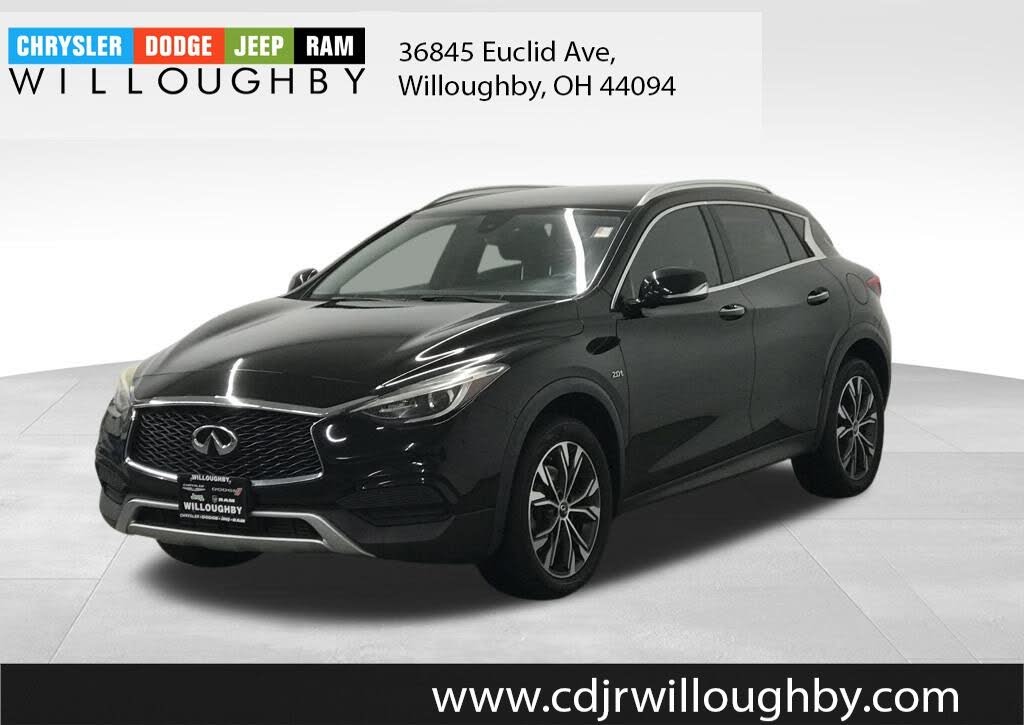 2018 INFINITI QX30 Luxury AWD