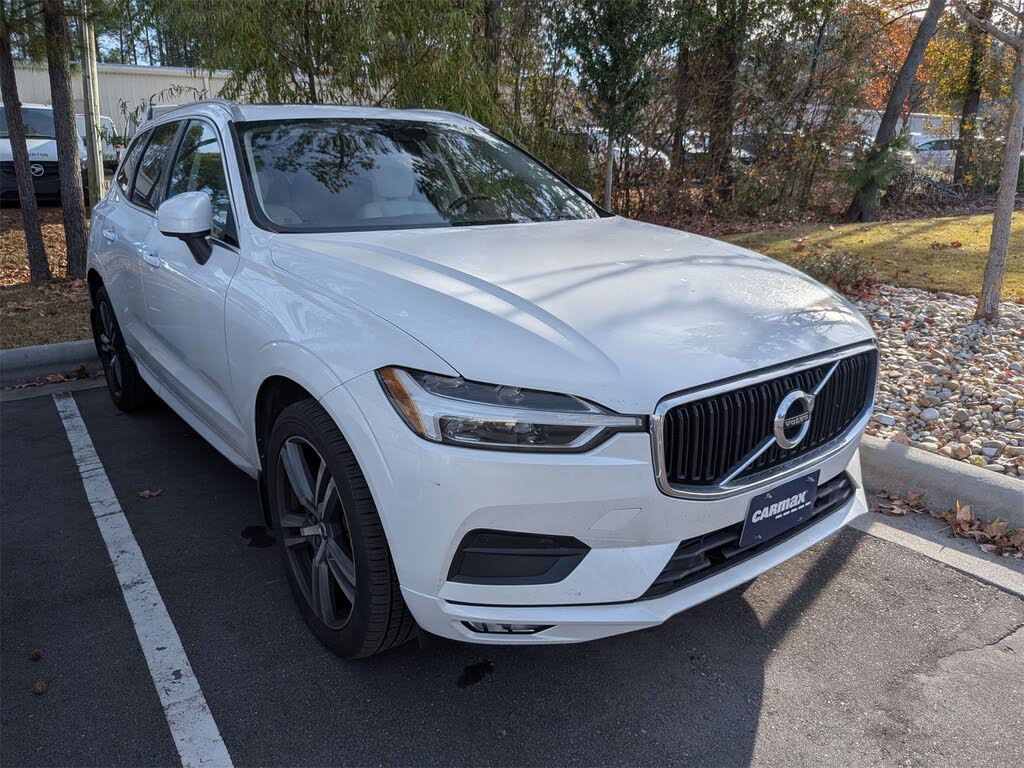2021 Volvo XC60 T6 Momentum AWD
