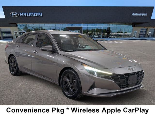2022 Hyundai Elantra SEL FWD