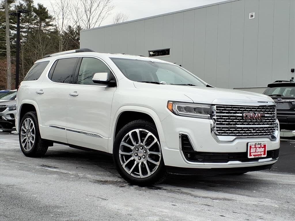 2023 GMC Acadia Denali AWD