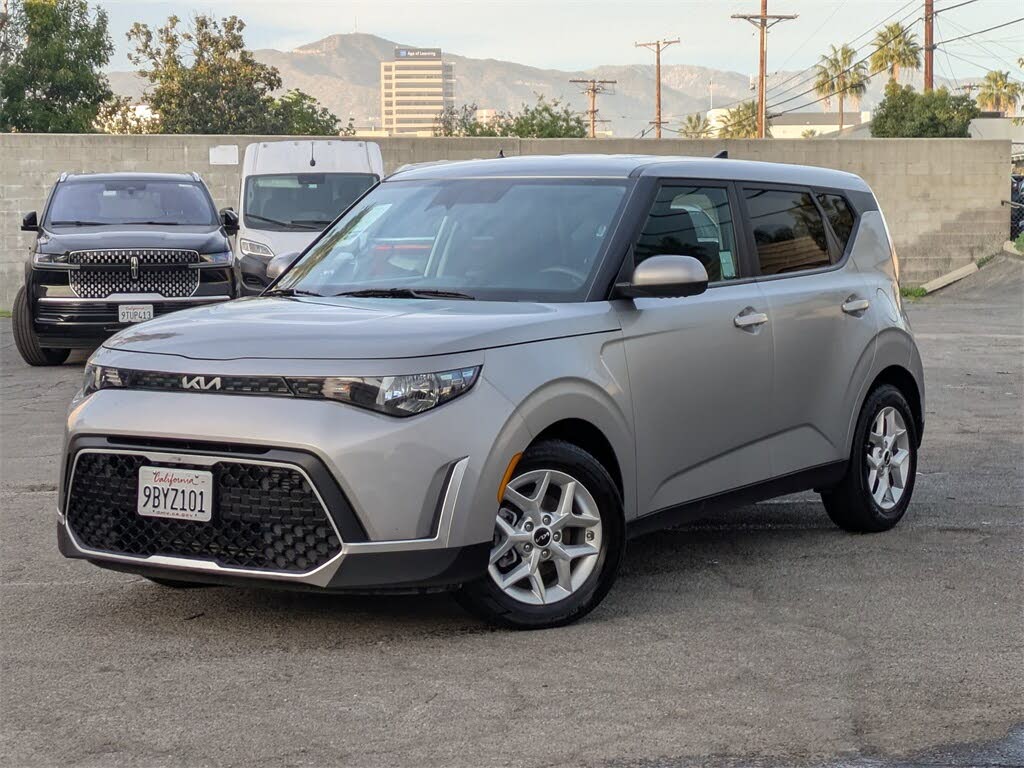 2023 Kia Soul LX FWD