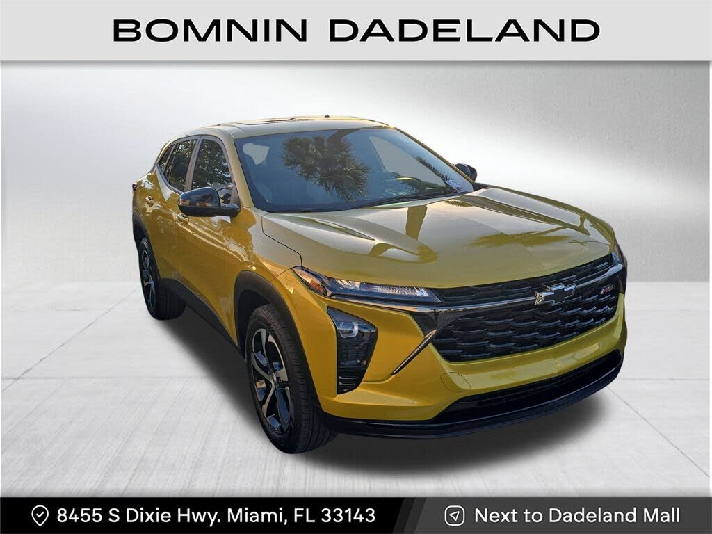 2024 Chevrolet Trax RS with 1RS FWD