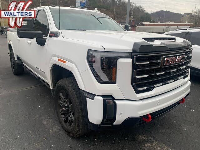 2024 GMC Sierra 2500HD AT4 Crew Cab 4WD