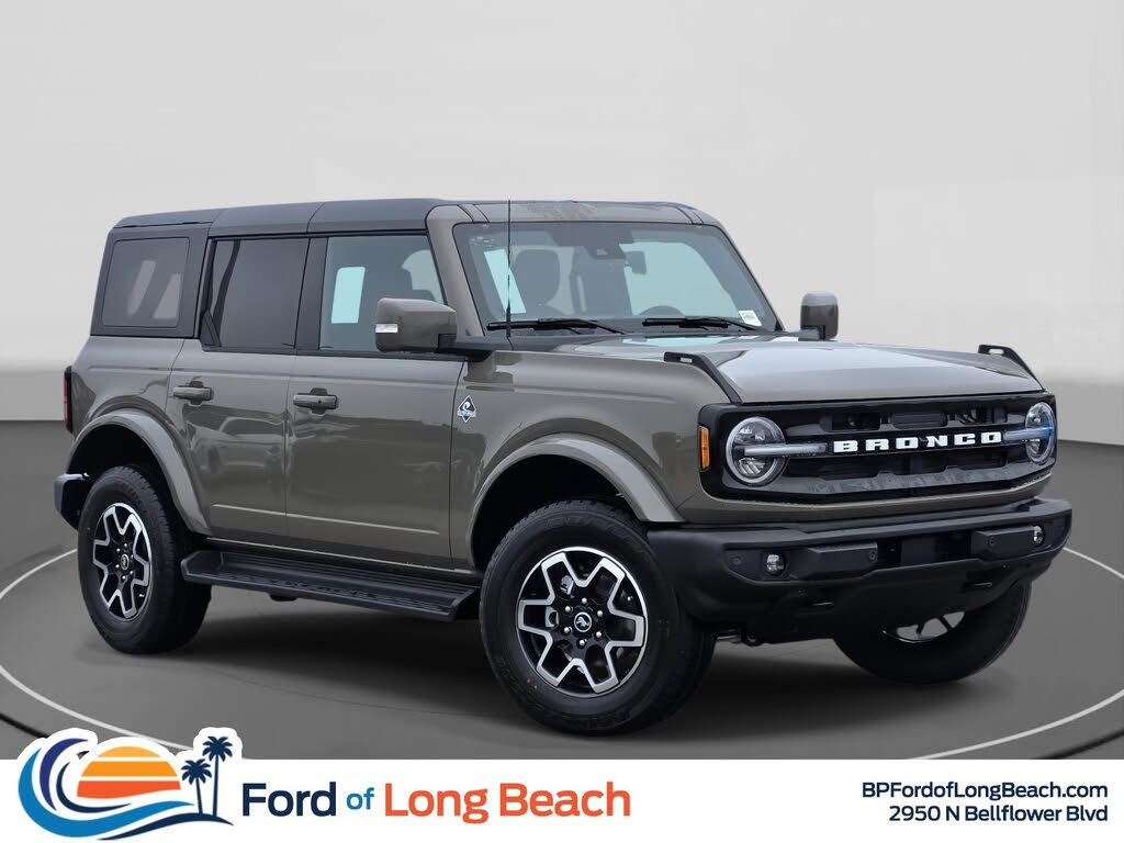 2025 Ford Bronco Outer Banks 4-Door 4WD