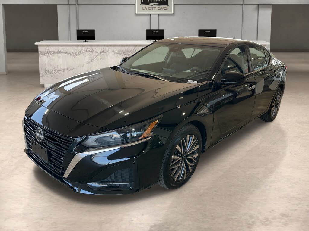 2025 Nissan Altima 2.5 SV FWD