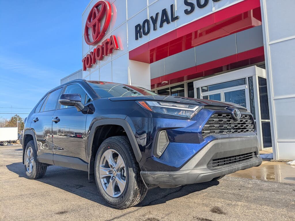 2025 Toyota RAV4 Hybrid XLE AWD