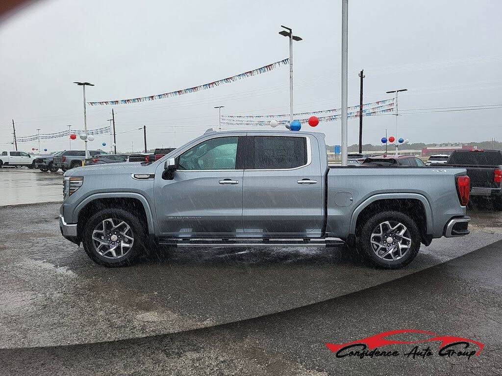 2026 GMC Sierra 1500 SLT Crew Cab 4WD